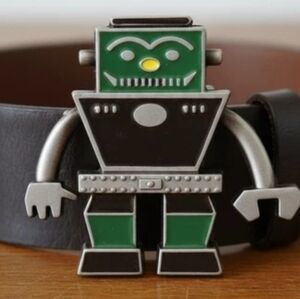 New Retro Robot 80s 90s Belt Buckle